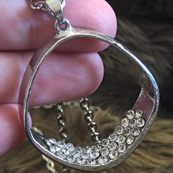 Silver rhinestone shadow box pendant on chain - Picture 4 of 8